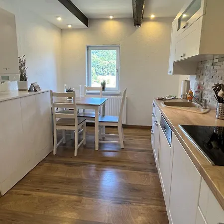 Saechsische-schweiz-ferienhaus-wohnung-1-mit-elbblick-sauna-und-kamin